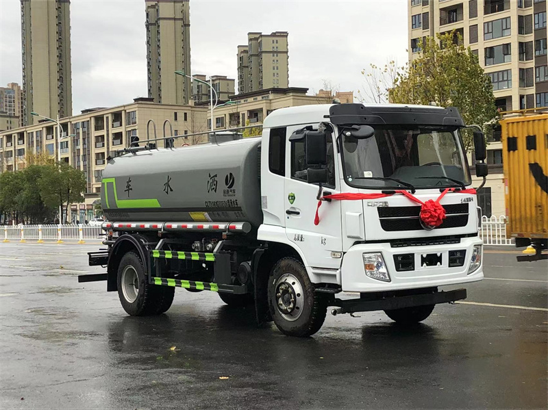 東風福瑞卡12方灑水車